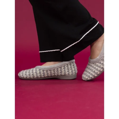 LUNAR Cambria Grey Slipper -Slipper Supply Store cambria grey slipper p6927 393324 image
