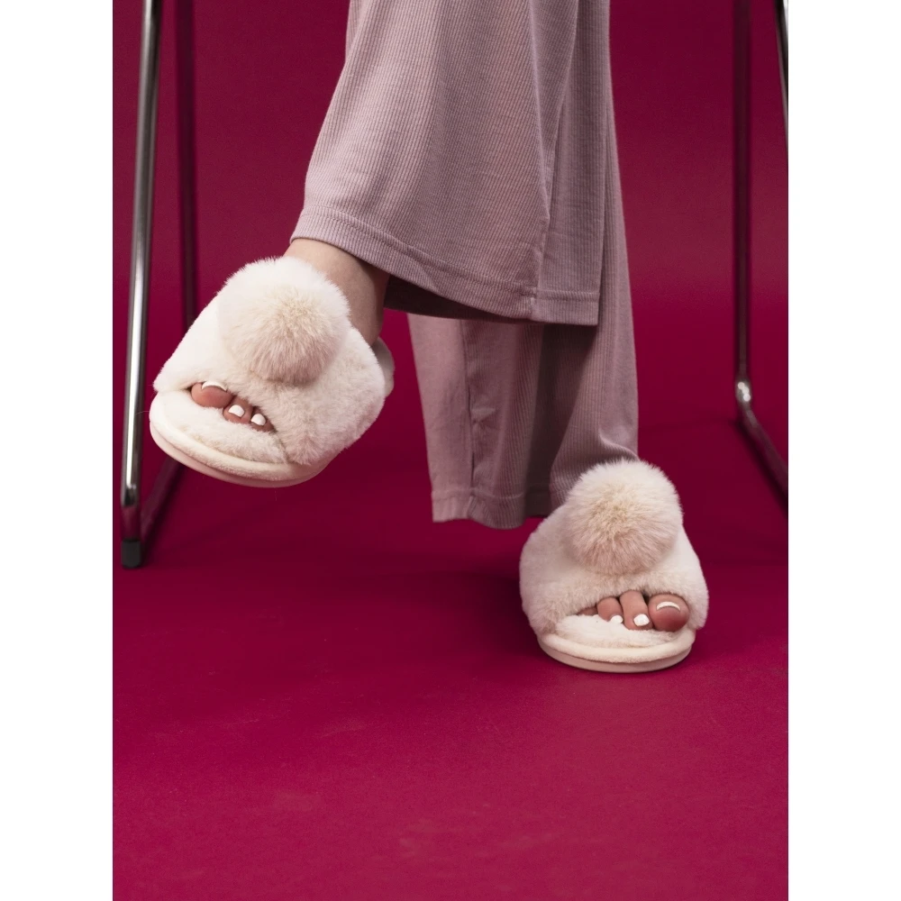 LUNAR Cara Beige Slipper 2 LUNAR Cara Beige Slipper - Image 2