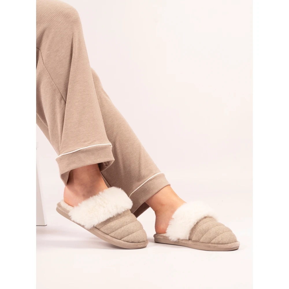 LUNAR Carol II Beige Boxed Slipper 2 LUNAR Carol II Beige Boxed Slipper - Image 2