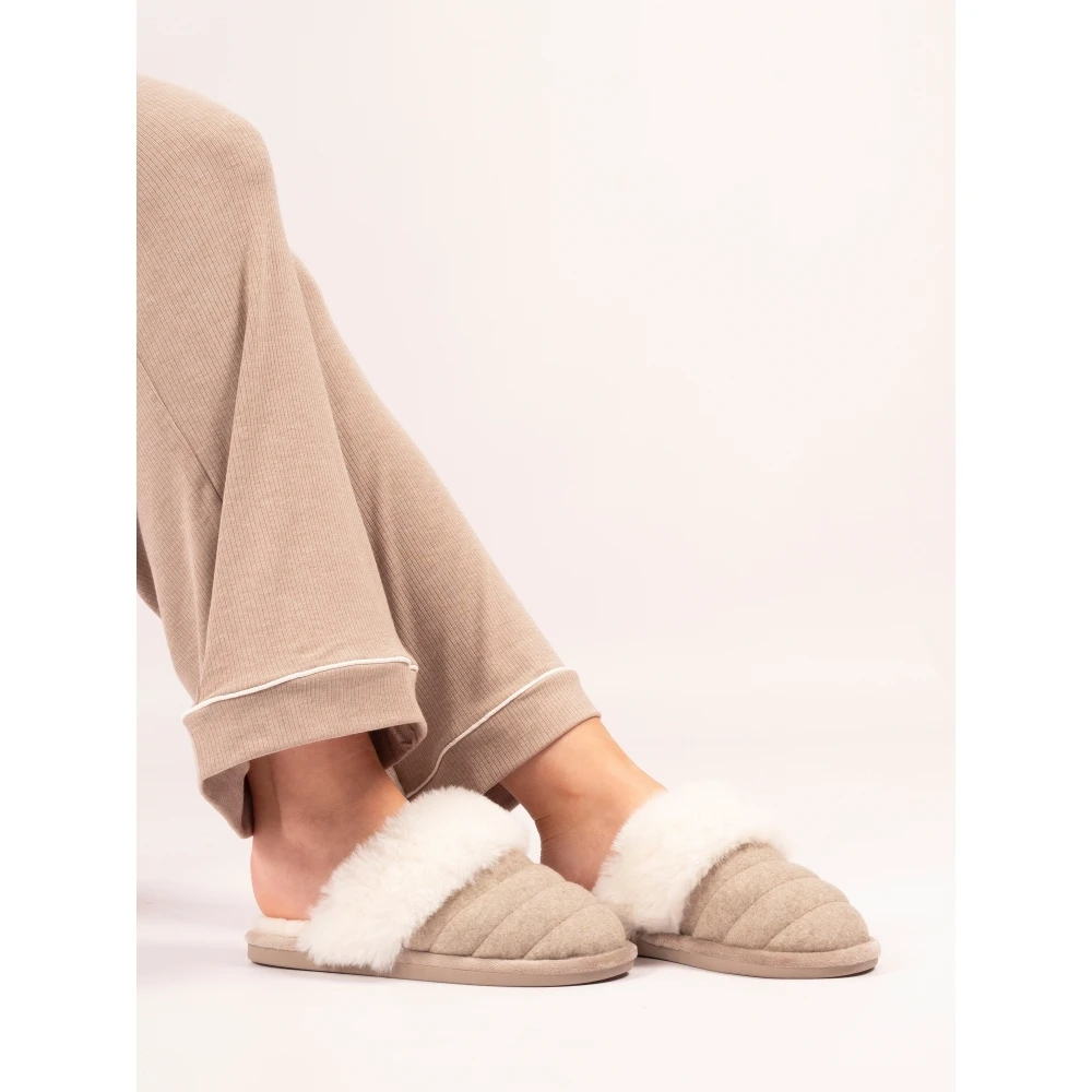 LUNAR Carol II Beige Boxed Slipper 4 LUNAR Carol II Beige Boxed Slipper - Image 4