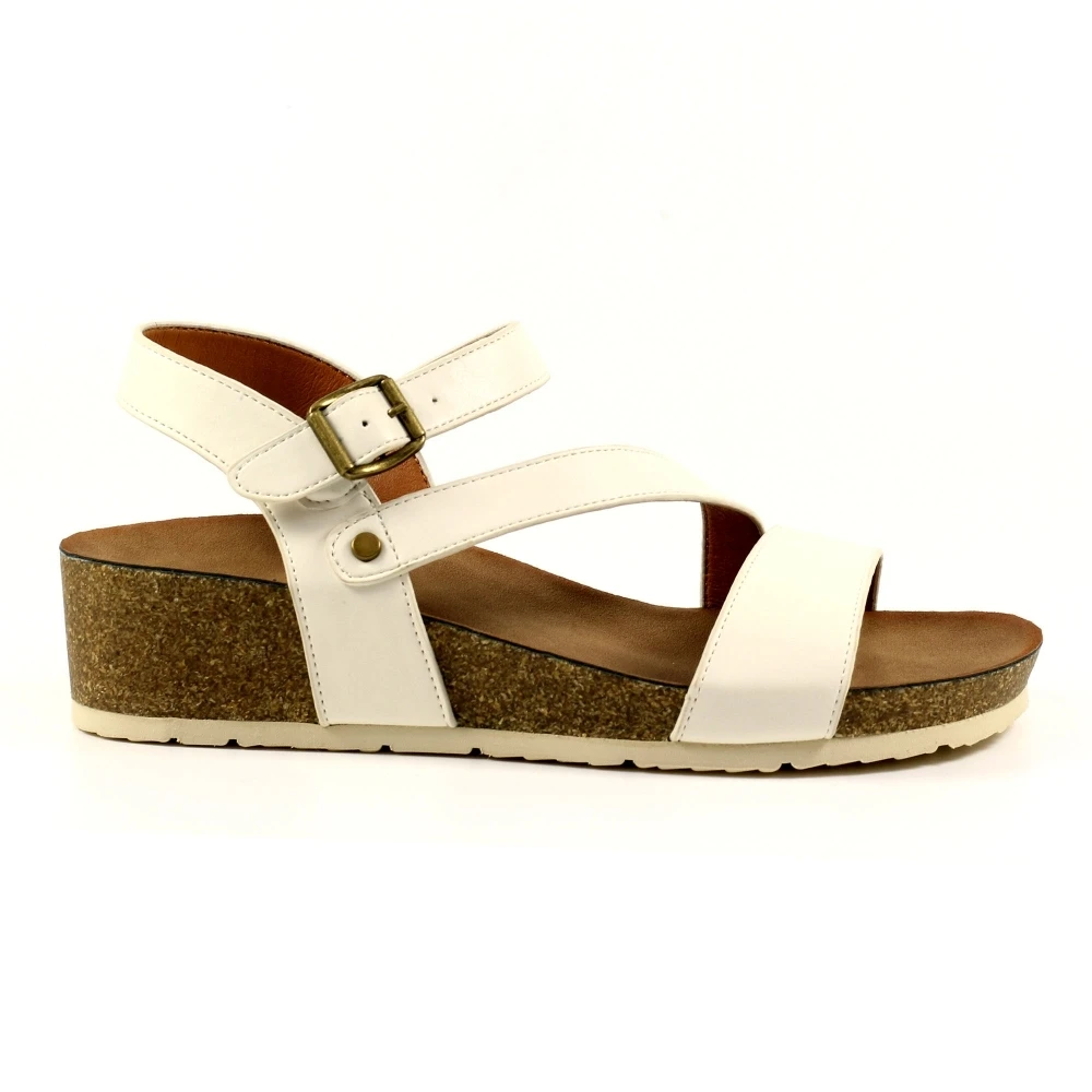 LUNAR Cluster White Sandal 1 LUNAR Cluster White Sandal