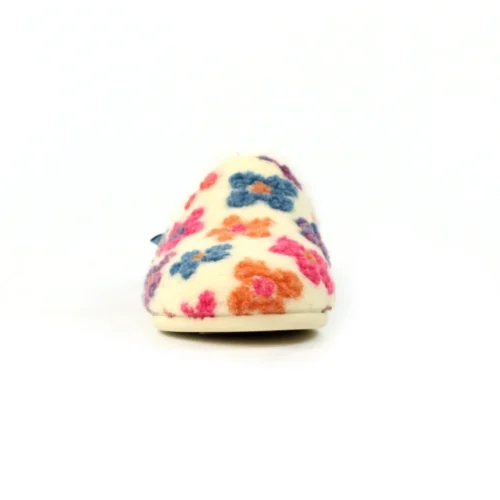 LUNAR Dolly White Slipper -Slipper Supply Store dolly white slipper p7520 433131 image