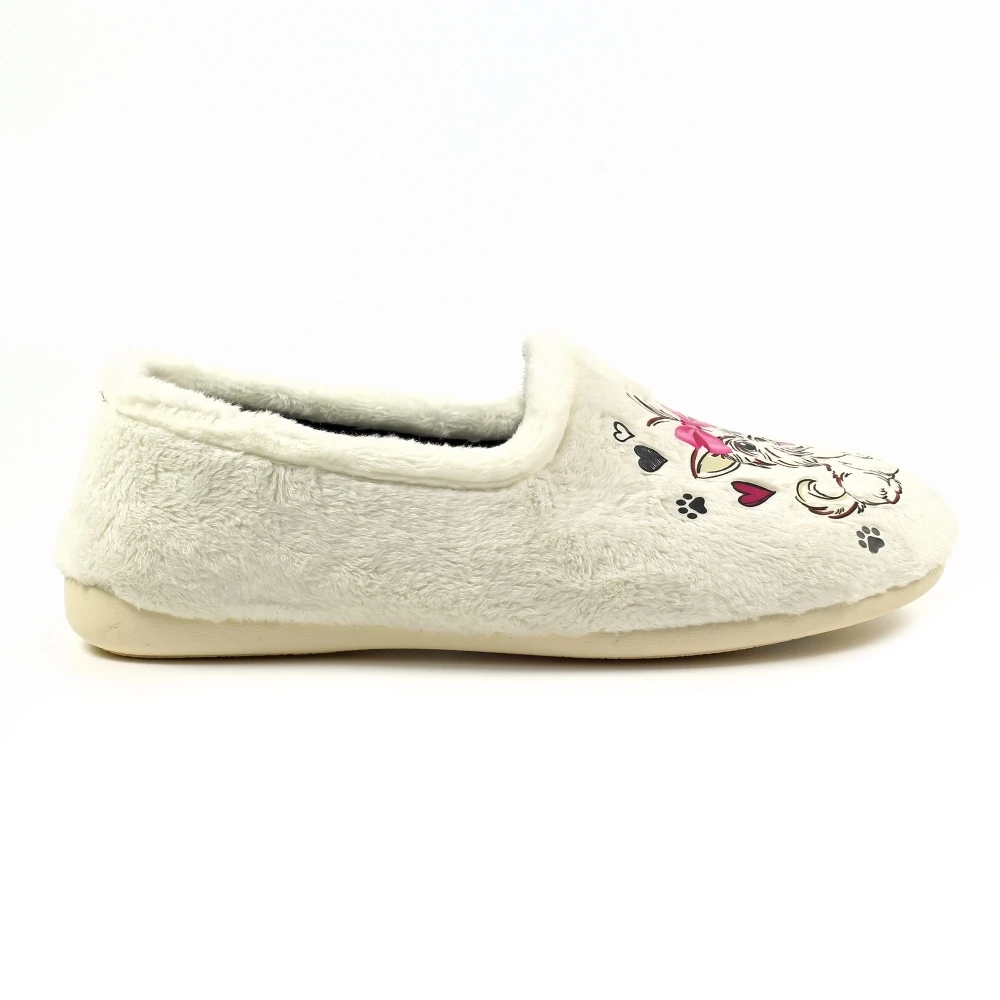 Escape White Slipper 1 Escape White Slipper