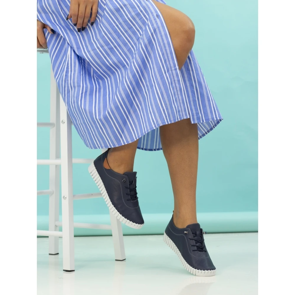 LUNAR Flamborough Navy Leather Shoe 2 LUNAR Flamborough Navy Leather Shoe - Image 2