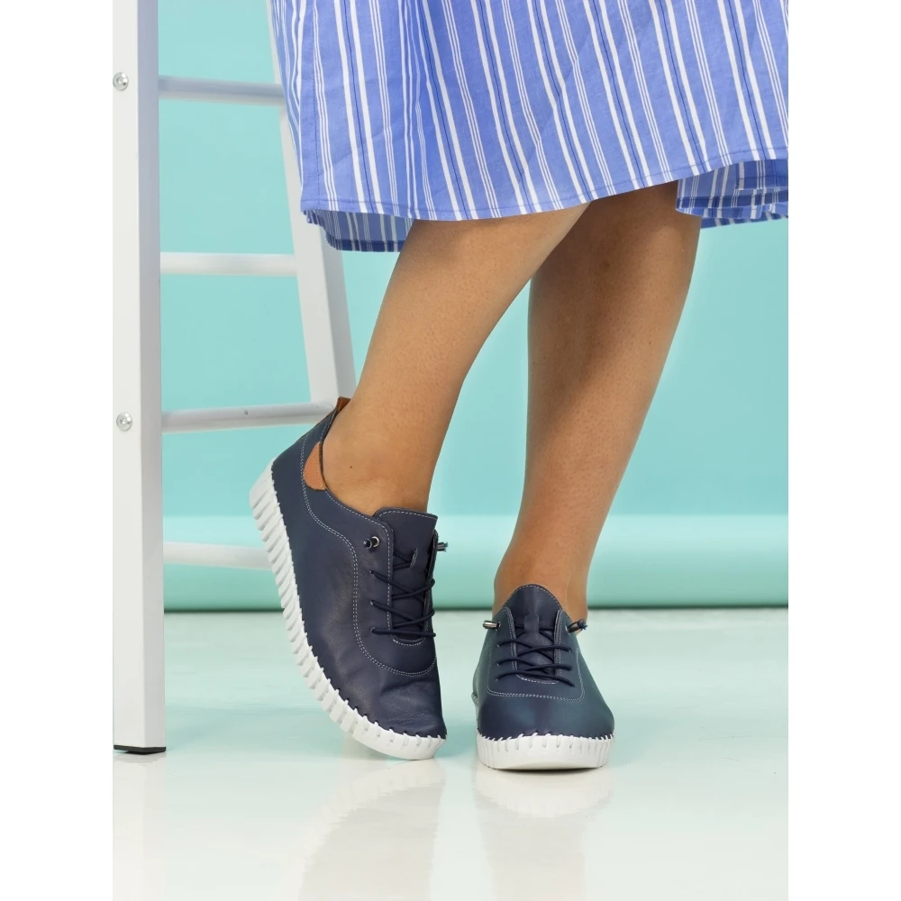 LUNAR Flamborough Navy Leather Shoe 3 LUNAR Flamborough Navy Leather Shoe - Image 3