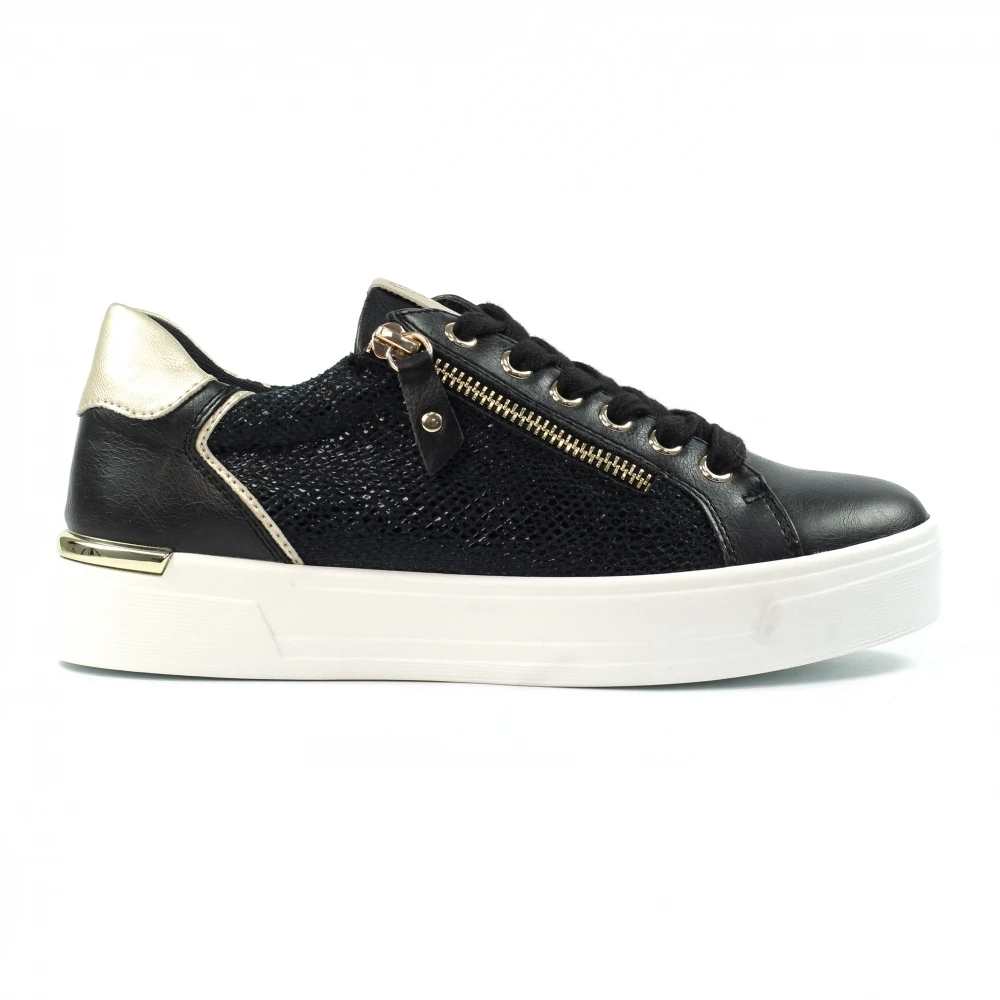 LUNAR Hype Black Trainer 1 LUNAR Hype Black Trainer