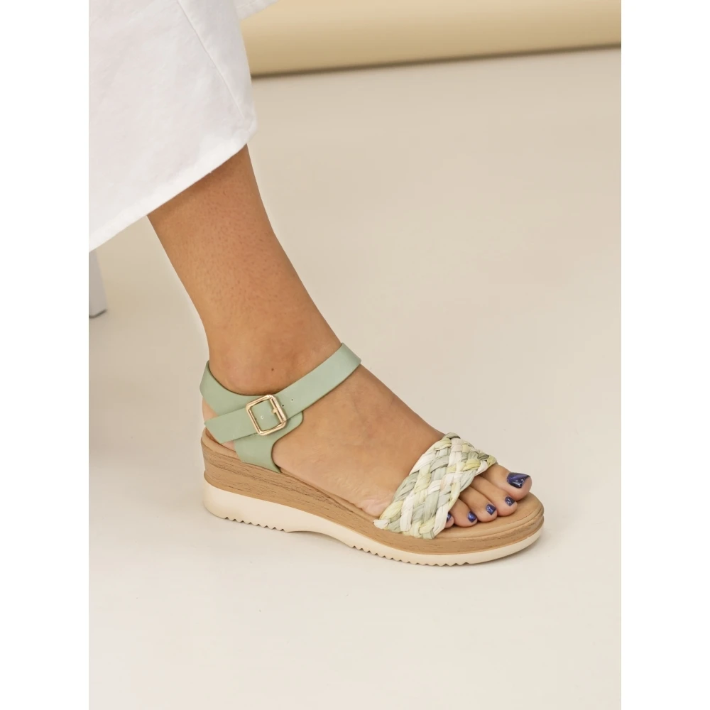 LUNAR Indiana Green Sandal 2 LUNAR Indiana Green Sandal - Image 2