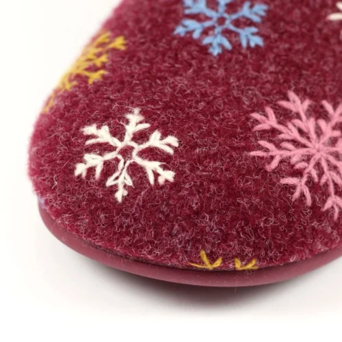 LUNAR Juniper Burgundy Mule Slipper -Slipper Supply Store juniper burgundy mule slipper p6107 363199 image