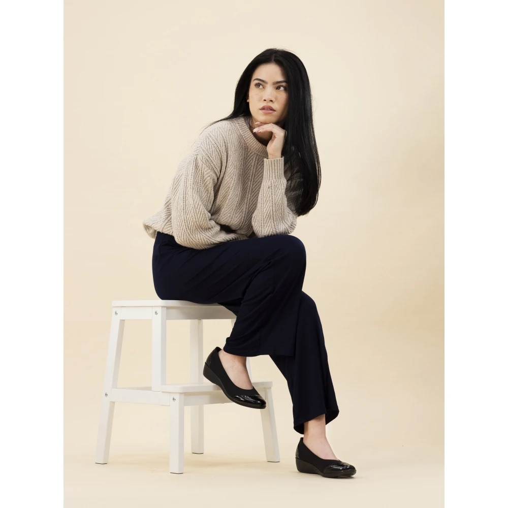 LUNAR Natasha II Elasticated Comfort Shoe 3 LUNAR Natasha II Elasticated Comfort Shoe - Image 3